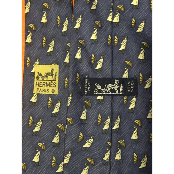 Hermes Tie - 100% Silk with Box  Dry clean only Made in France - Picture 5 of 5